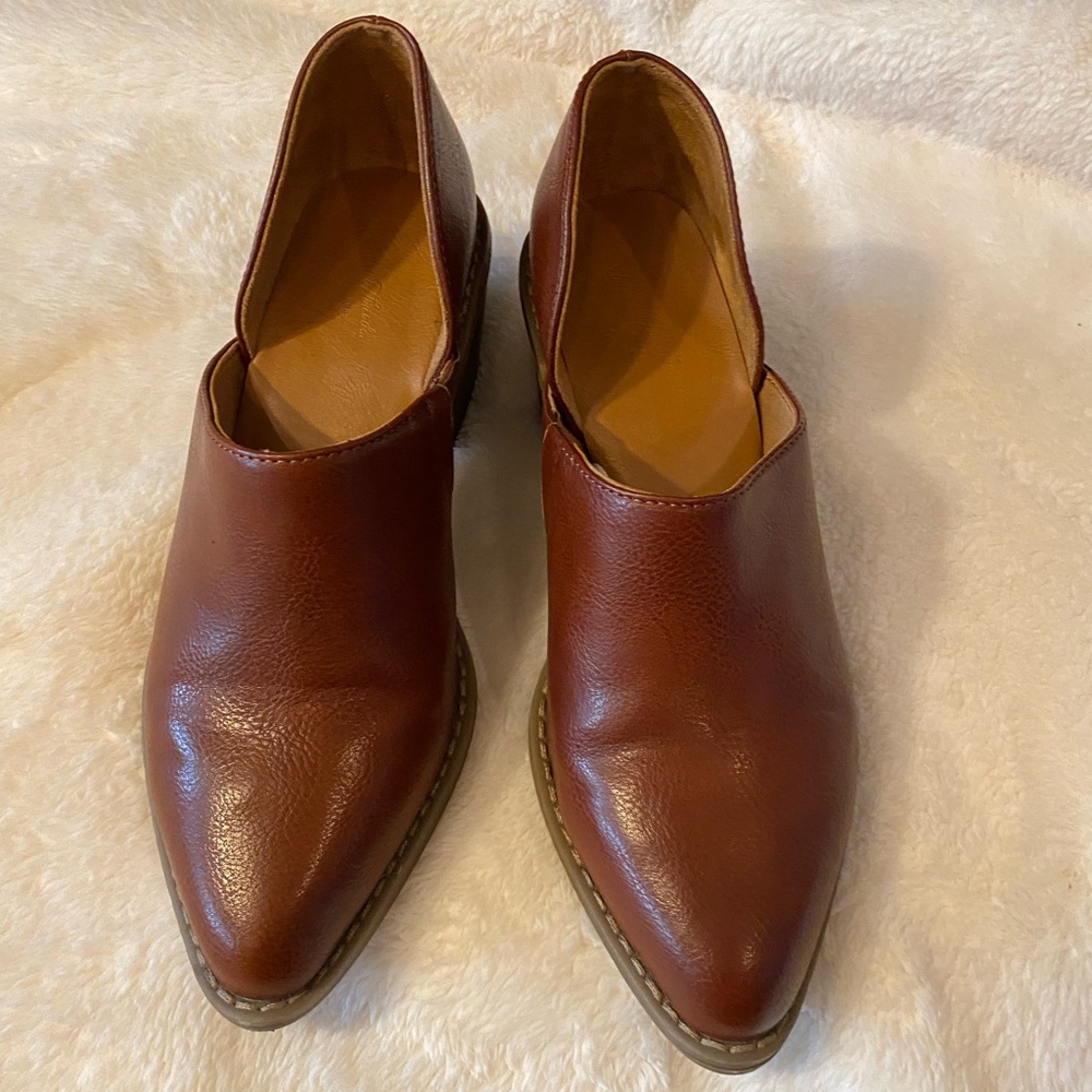 Universal Thread Women’s Boots, Size 6